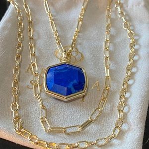 New w/out tag Kendra Scott Davis multiplayer necklace gold w/ blue stone